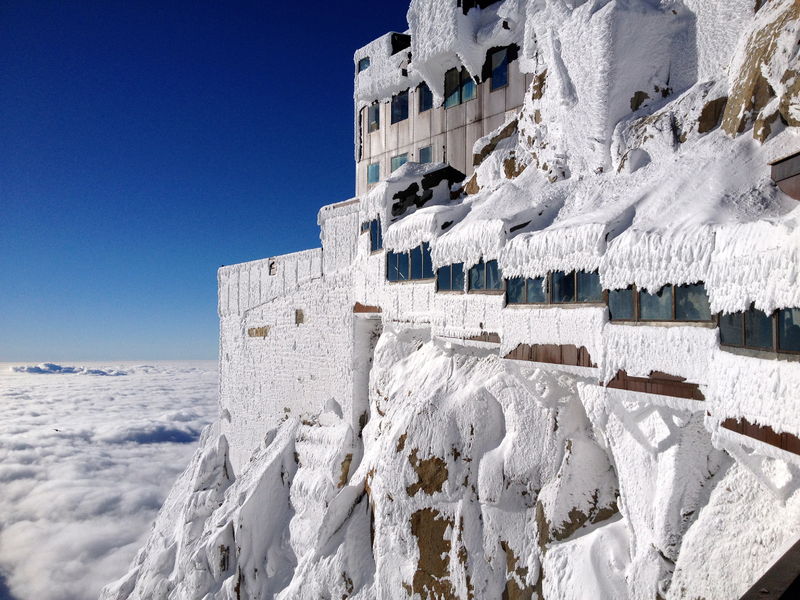 10 remontes mecánicos "únicos" que acercan al esquiador al cielo