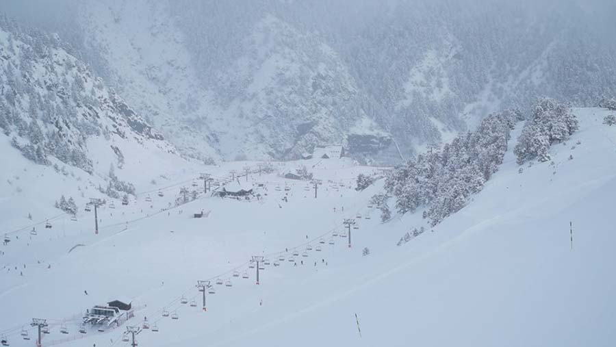 Vallnord prepara el Carnaval con medio metro de nieve fresca y con los dominios abiertos al 100%