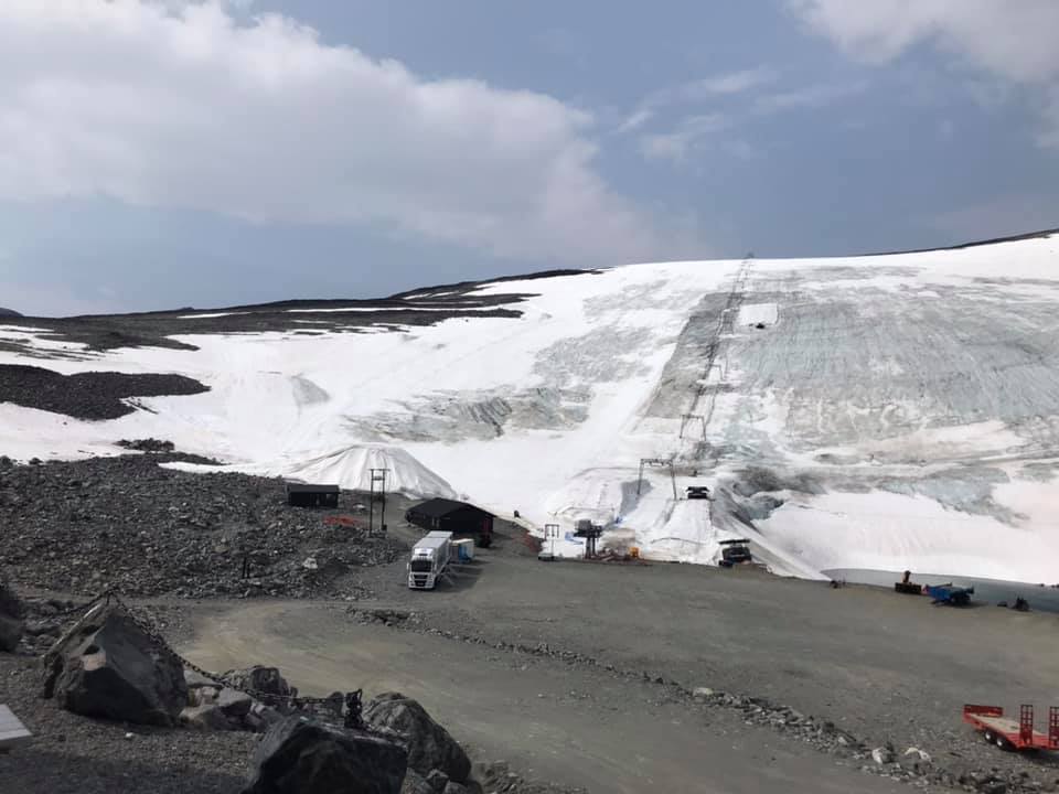 Las estaciones de esquí de verano de Noruega luchan por permanecer abiertas