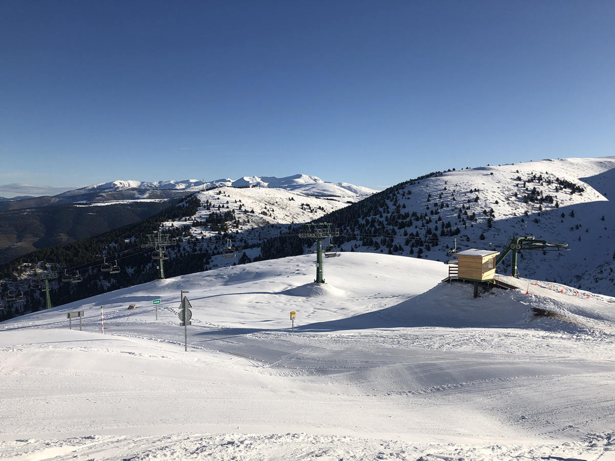 Así es El Llac: un telesilla de nuevas perspectivas y panorámicas para La Molina