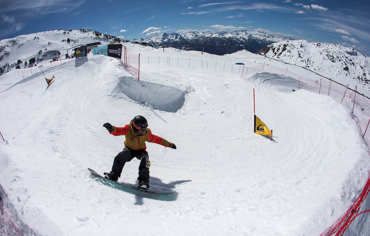 No te pierdas el Banked Slalom 2024 de Landing Snowboard en Baqueira Beret