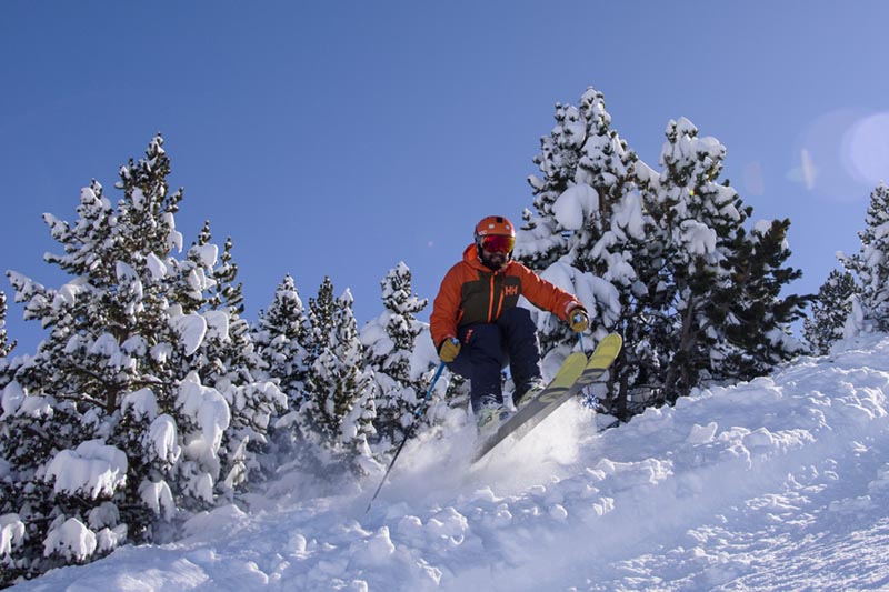 Un día de escándalo en La Molina