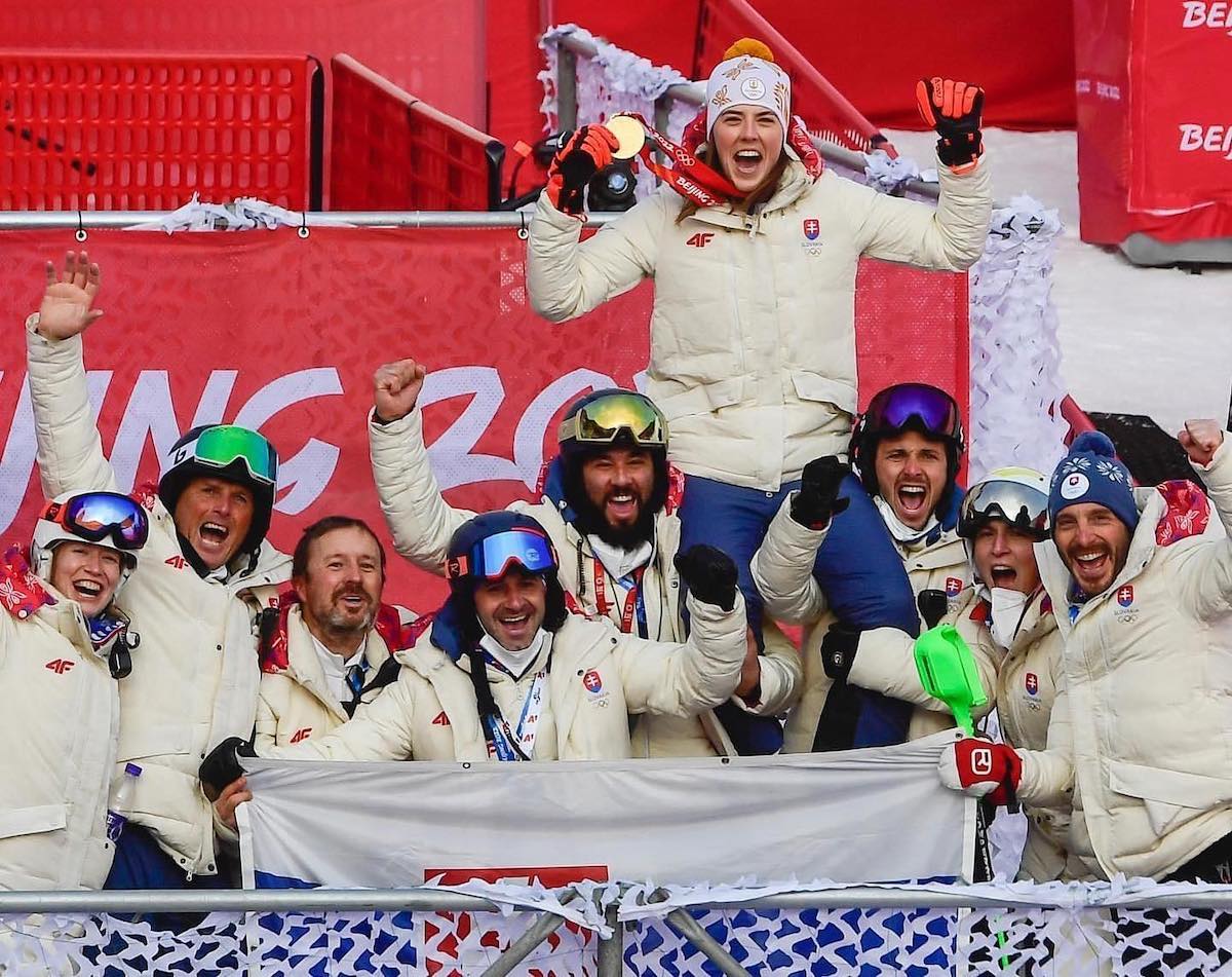 Vlhová gana el oro olímpico en el slalom y Shiffrin vuelve a quedar eliminada