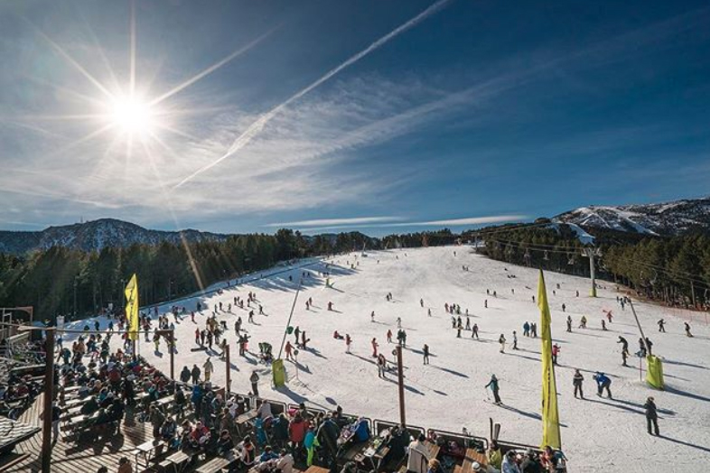 Vallnord despide el Puente con cifras récord de más de 29.000 esquiadores