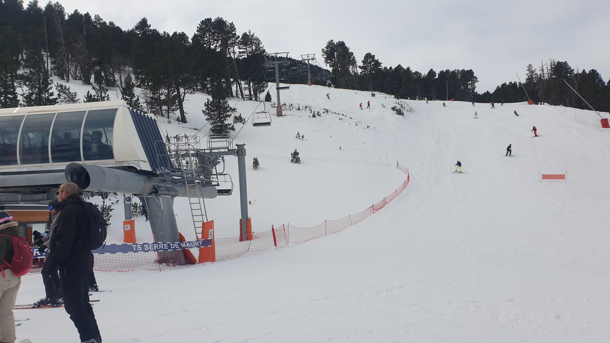 Fallece un esquiador en una pista negra cerrada de Formiguères