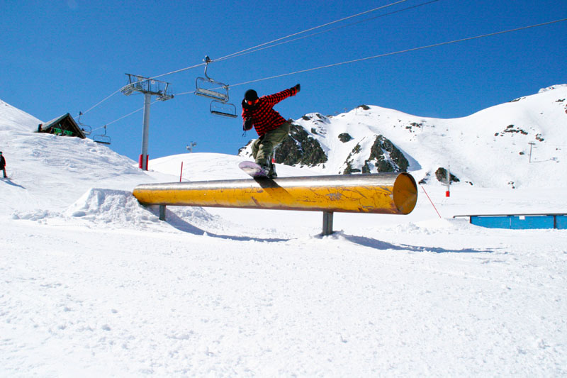 Gorka fs bores en el tubo plano. Foto Gorka Oller