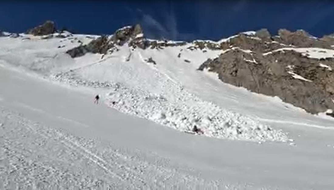 Vídeo: Un alud en Courchevel alcanza a una familia, afortunadamente salen ilesos