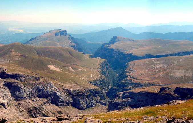 Una chica de 15 años de Sabadell muere al caer de un barranco en el Pirineo aragonés