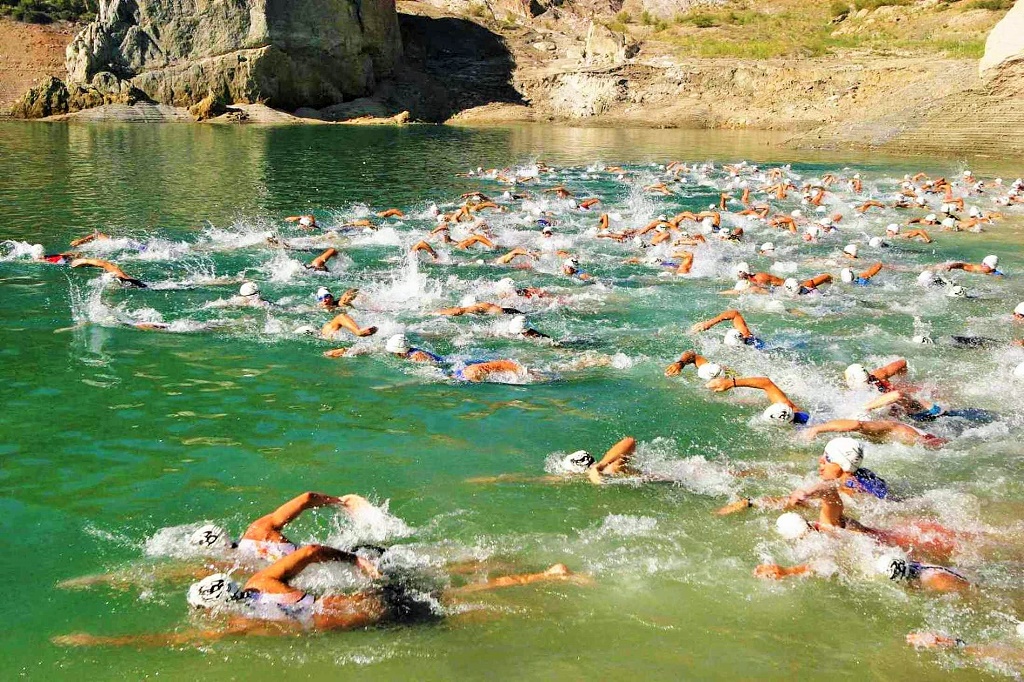 Sierra Nevada celebra el Triatlón Herbalife, una de las pruebas más duras del circuito mundial