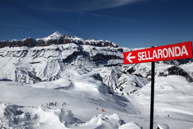 Hacer la Sellaronda es un clásico de los Alpes Dolomitas italianos