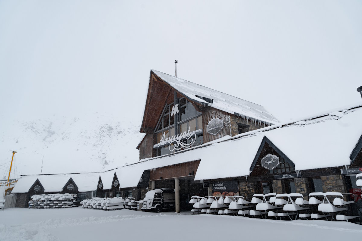 Las recientes nevadas permiten abrir Formigal-Panticosa y Cerler