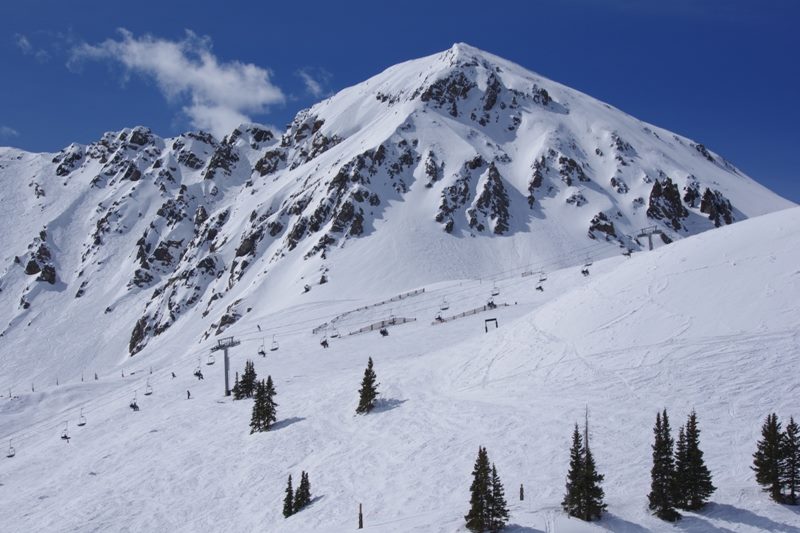 La estación de Arapahoe Basin prolonga la temporada hasta un espectacular 14 de junio