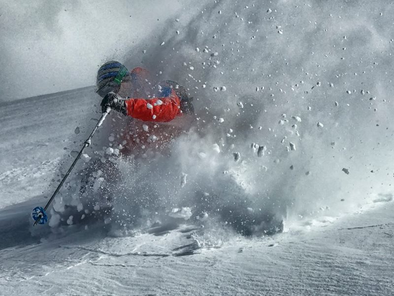 Consejos de Skitude para practicar Freeride de forma segura 