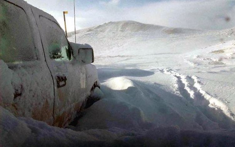 Drama blanco en Argentina: una familia estuvo atrapada en la nieve durante 26 horas