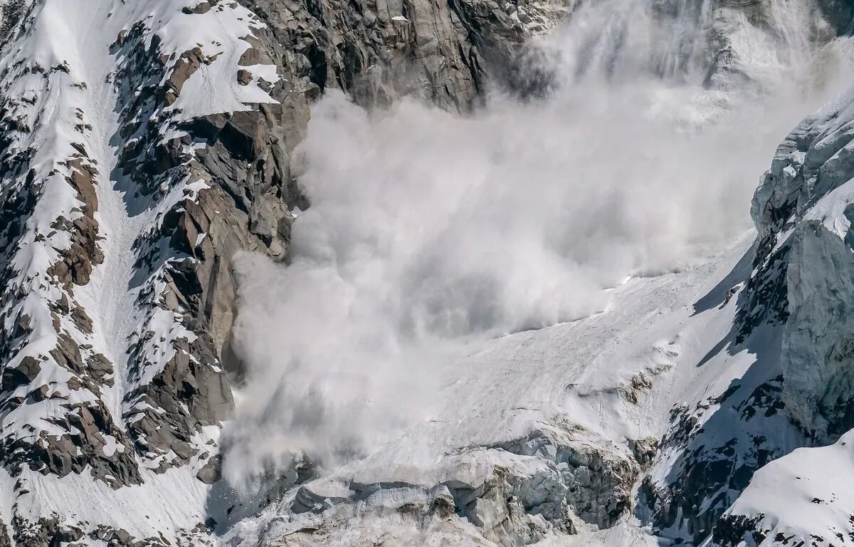 Tres accidentes mortales por avalanchas en los Alpes franceses en una semana