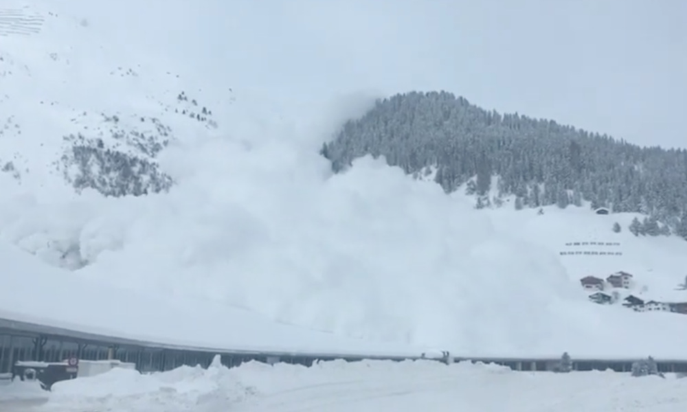 Vídeo de la impresionante avalancha de nieve en Davos