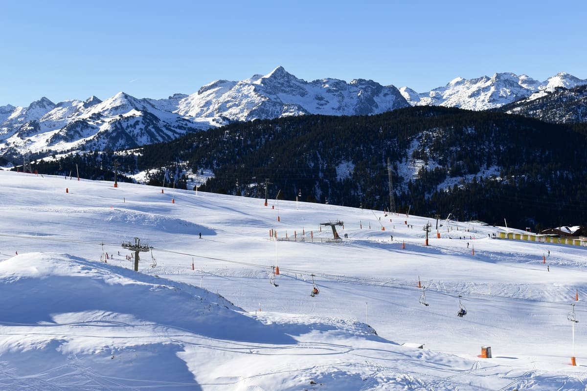 Baqueira Beret ofrece más de 120 km de pistas y espesores de hasta 50 cm  en Navidades