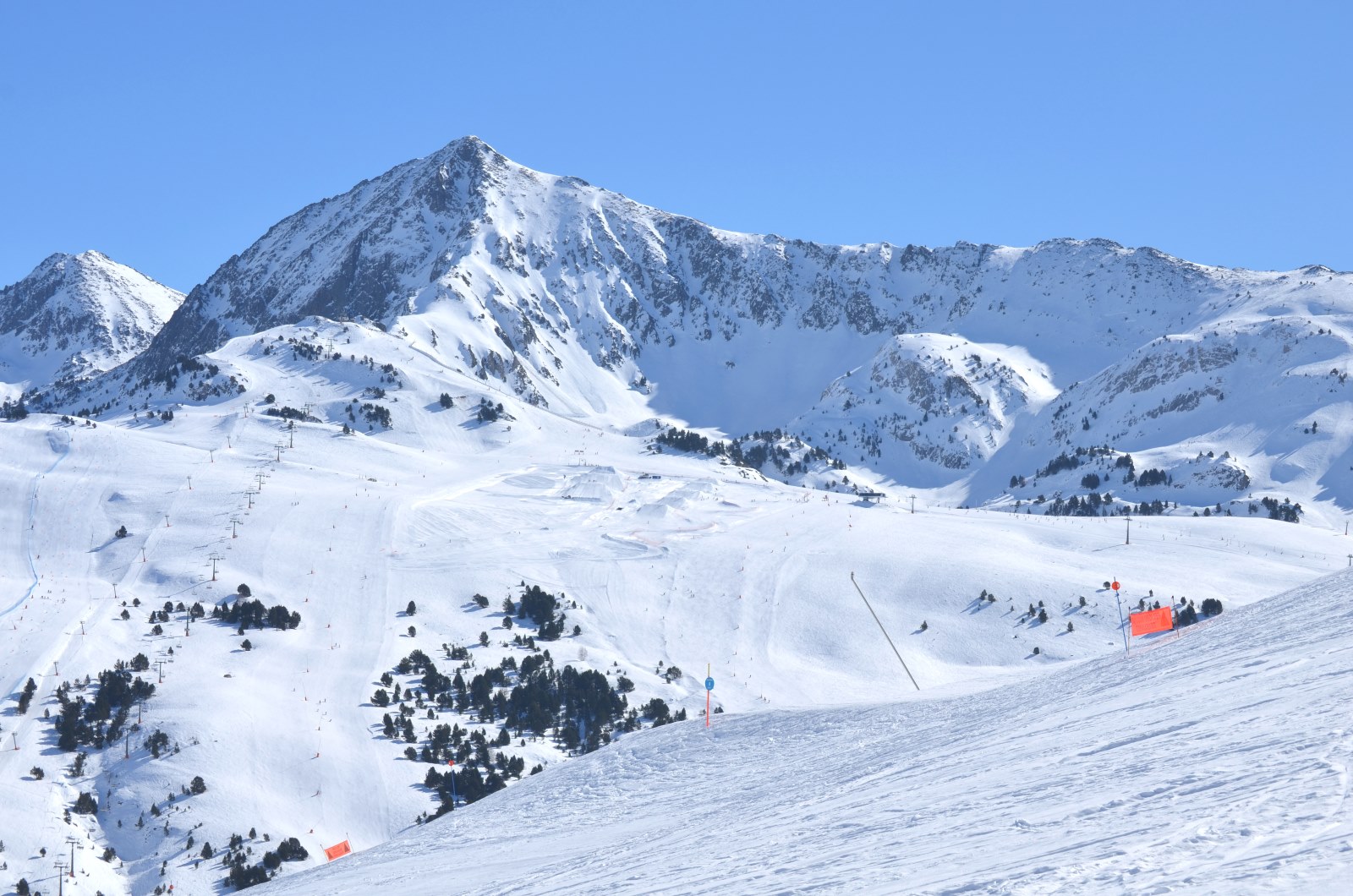 Baqueira te invita a participar en el Carnaval con un original Ski Rally Fotográfico de disfraces