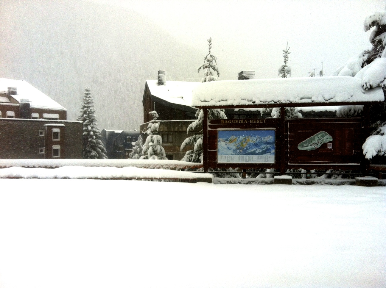 Baqueira abre este fin de semana con un metro de nieve acumulada