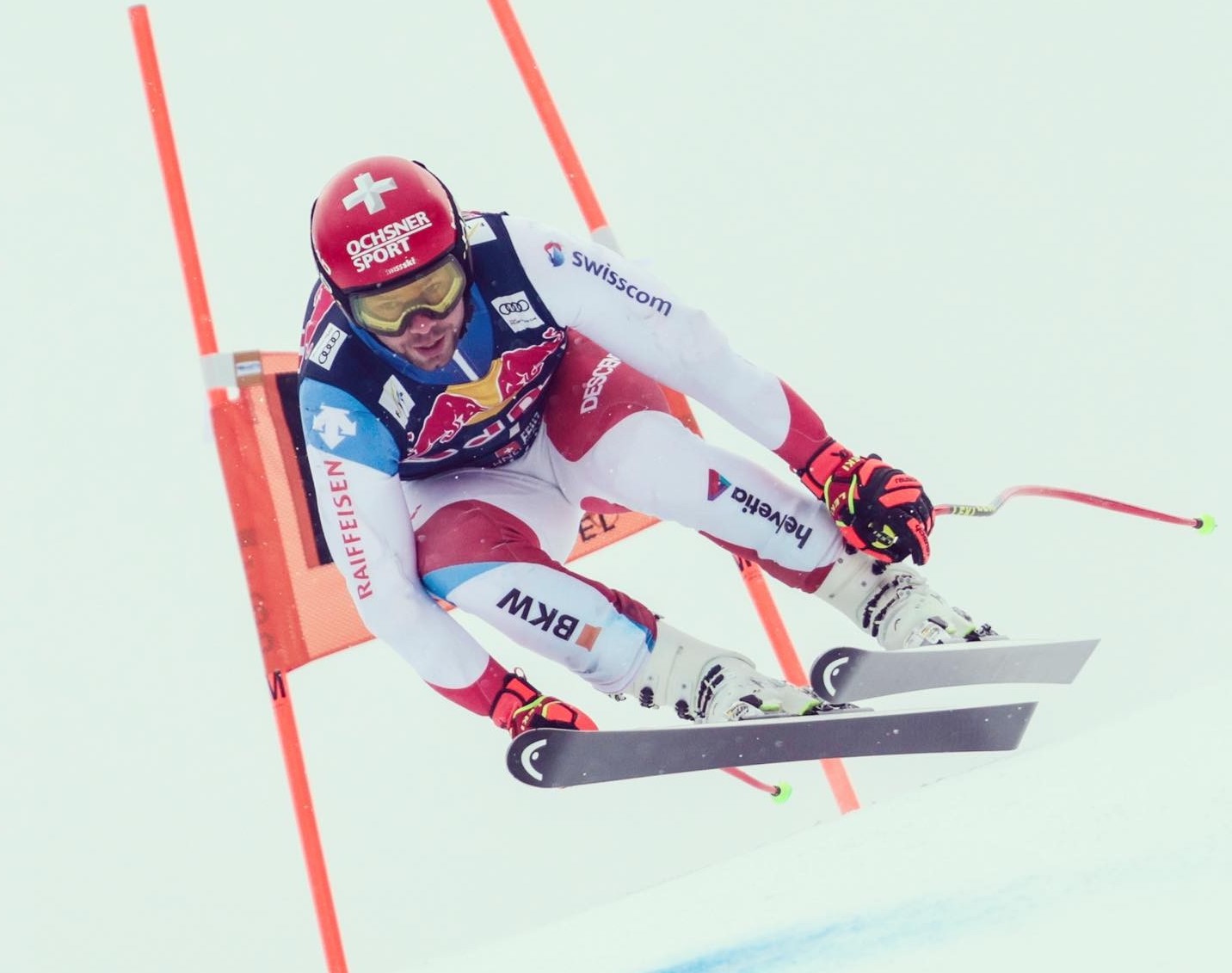 Curtoni gana el penúltimo Super-G y Beat el último descenso antes de los Juegos Olímpicos