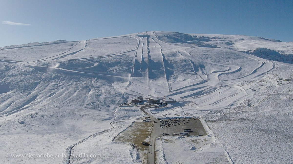 La Covatilla termina "con éxito" la prueba del telesilla y se prepara para abrir cuando nieve