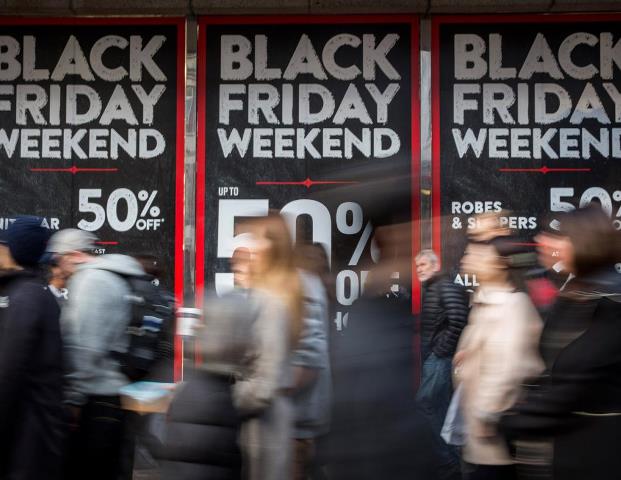 Llega el 'Black Friday' a las tiendas de esquí, descubre sus agresivas ofertas 