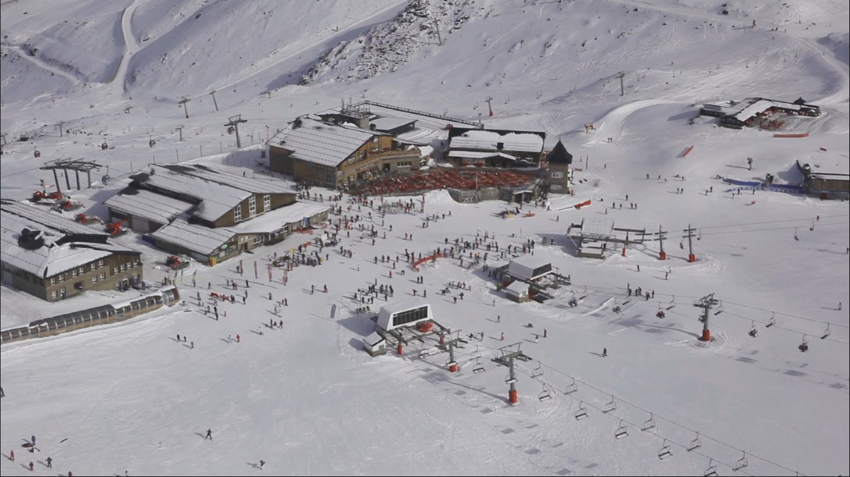 Sierra Nevada y los trabajadores de remontes acercan posturas para evitar la huelga