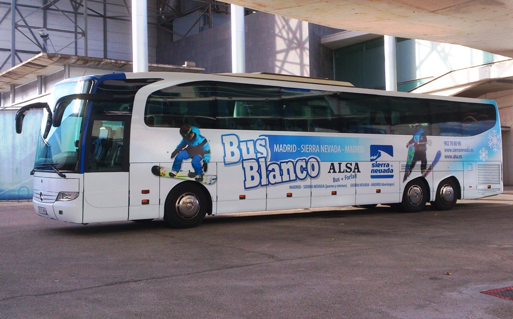 El Bus Blanco del Sur ya se desliza hacia Sierra Nevada