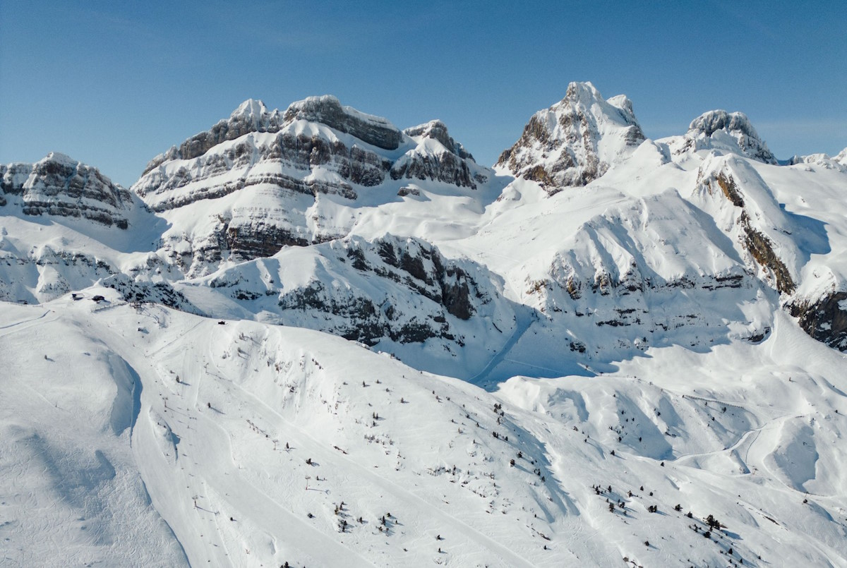 La temporada de esquí en el Pirineo aragonés se prolonga hasta el 7 de  abril