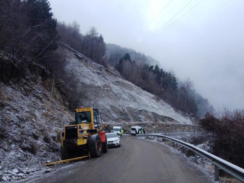 Reabierta la carretera de acceso a Port Ainé