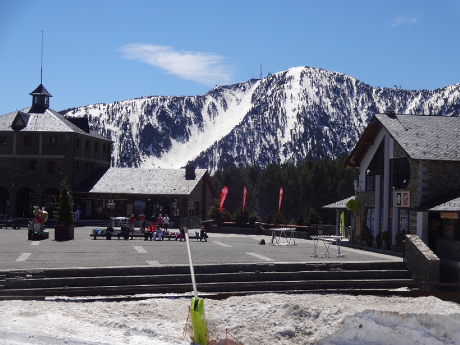 Nuevo tropiezo para el teleférico de Carroi de Andorra: ninguna empresa puja por construirlo