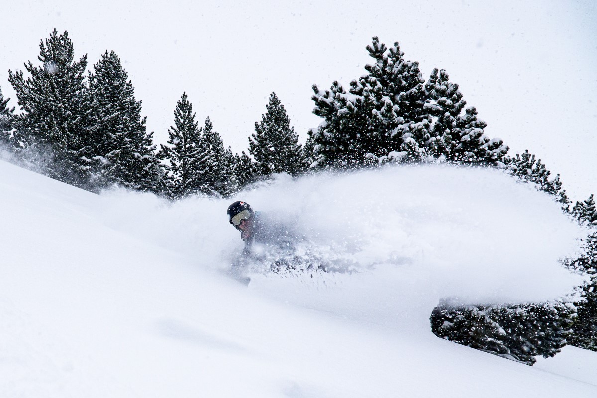 Las estaciones de esquí de Aramón suman centímetros de nieve y kilómetros de pistas 