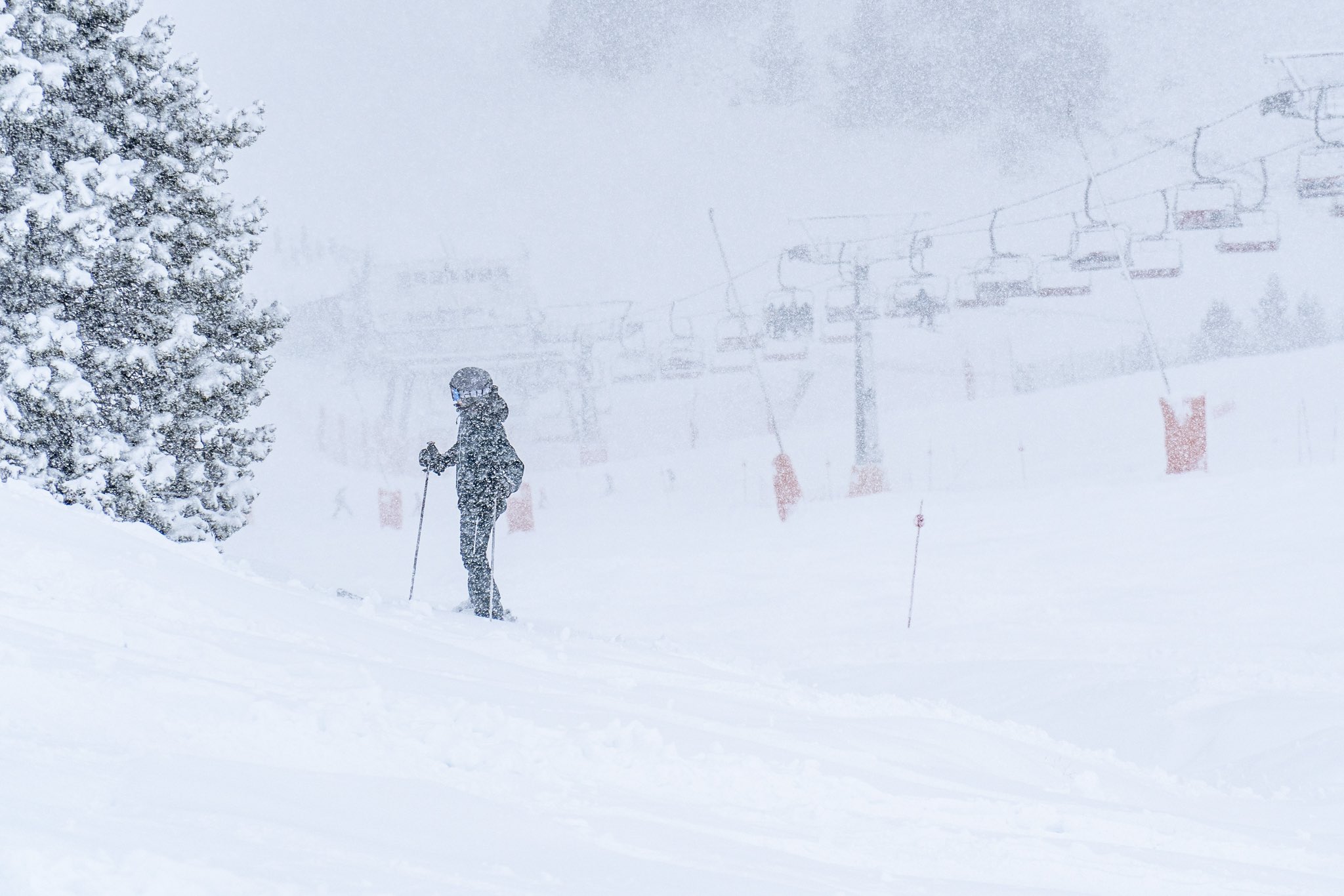 La nieve vuelve a las estaciones de esquí del norte de la Península