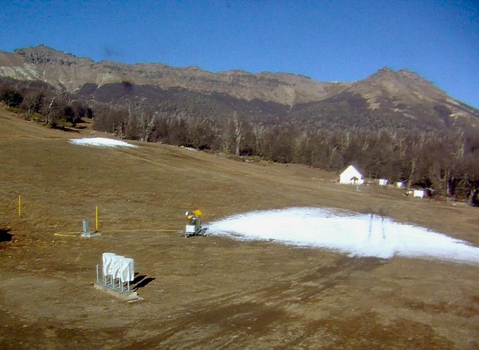 Cerro Chapelco reprograma la apertura para el 2 de julio a la espera de la nieve