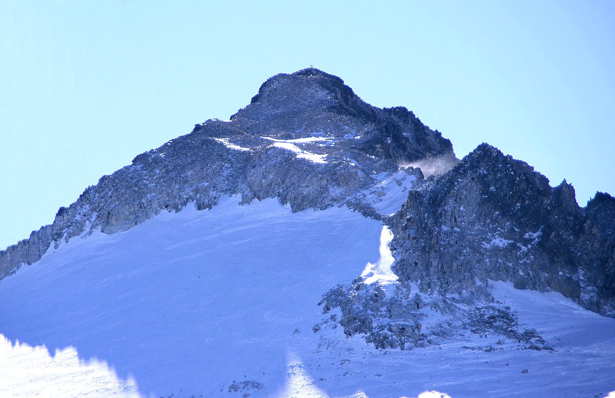 Aragón revisa el nombre de 160 cumbres de más de 3.000 m, el Aneto es ahora Tuca d’Aneto