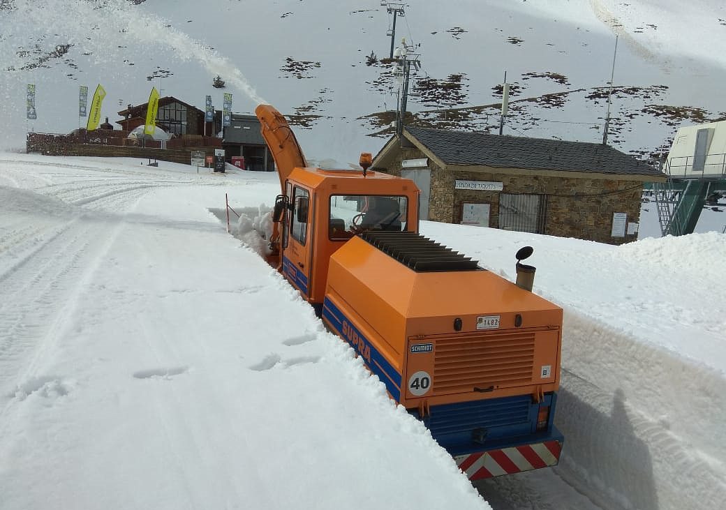  Las carreteras andorranas baten récords de consumo de sal y de km de quitanieves