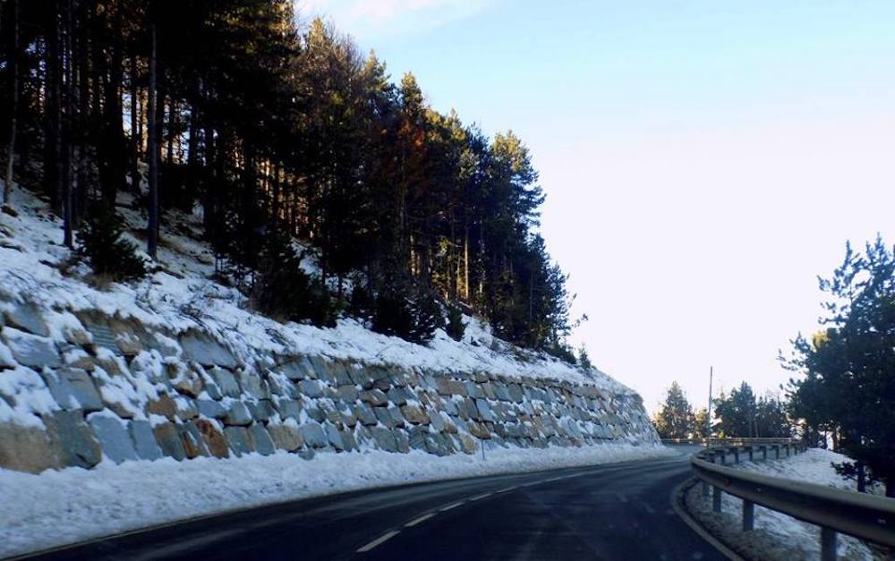 La Collada de Toses para ir a esquiar es una de las carreteras más peligrosas de España