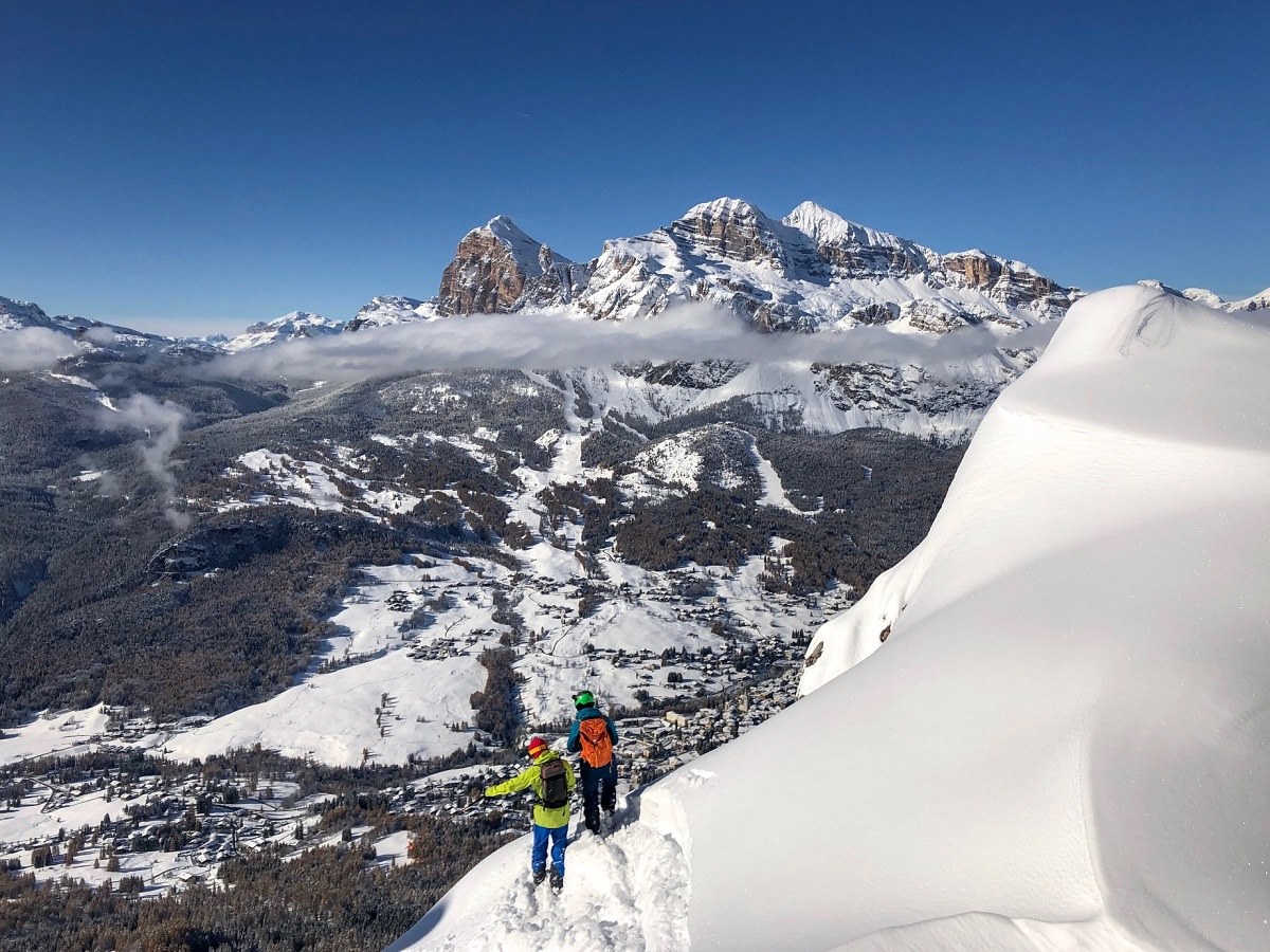 Cómo disfrutar de unas vacaciones de invierno sostenibles en Cortina y las Dolomitas