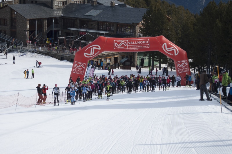 La Dama Blanca Ski Race reúne un centenar de corredoras en Vallnord Pal en su primera edición