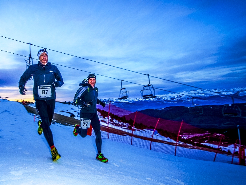 Dark Polar Race, snowrunning de atardecer en La Molina