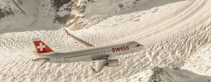 Sobrevolando los Alpes con SWISS