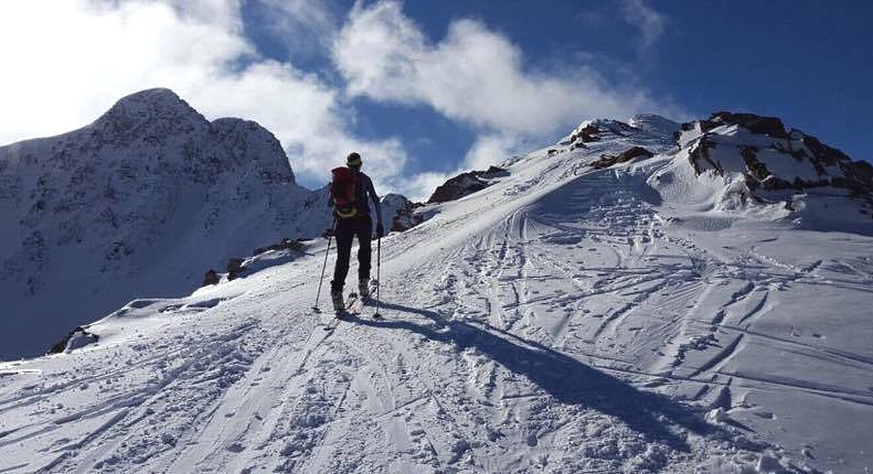 El esquí de montaña: deporte de moda