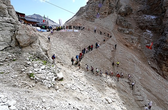 Kilian Jornet y Laura Orgué reinan en la Dolomites Skyrace