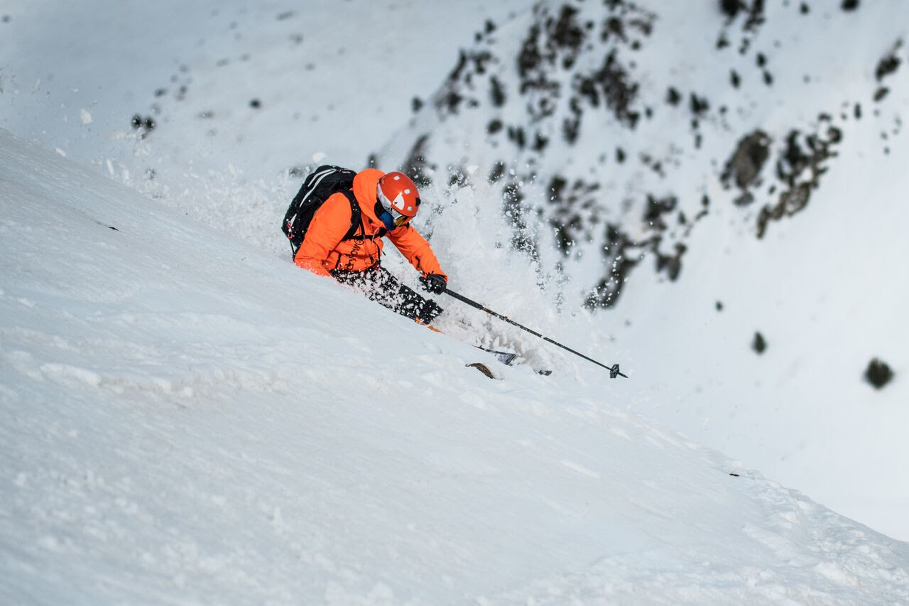 Los llamativos diseños de Superdry ponen el color a Eldorado Freeride