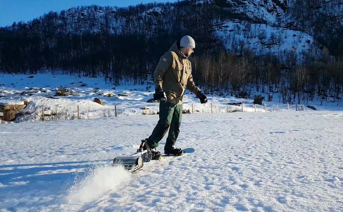 Con las tablas de snowboard eléctricas ya no tendrás que remar