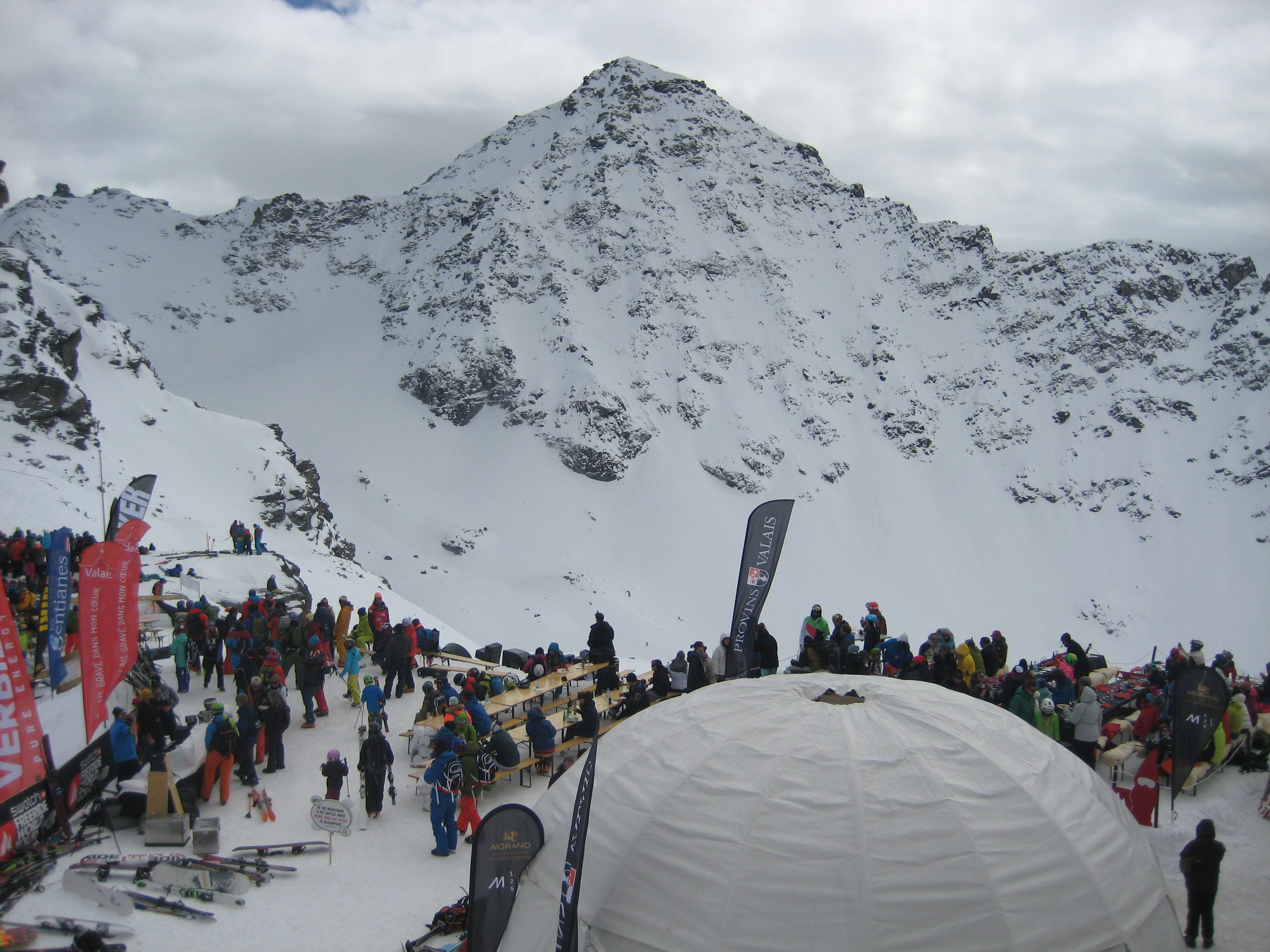 fiesta en Col des Gentianes