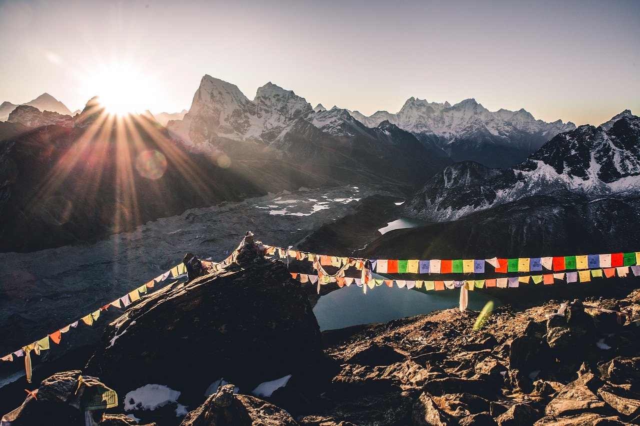 Solo los chinos subirán al Everest esta temporada a causa de la pandemia