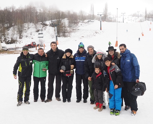 Miembros de la Familia Fernández Ochoa, AECC y Aramón Cerler en el X Memorial de Paquito