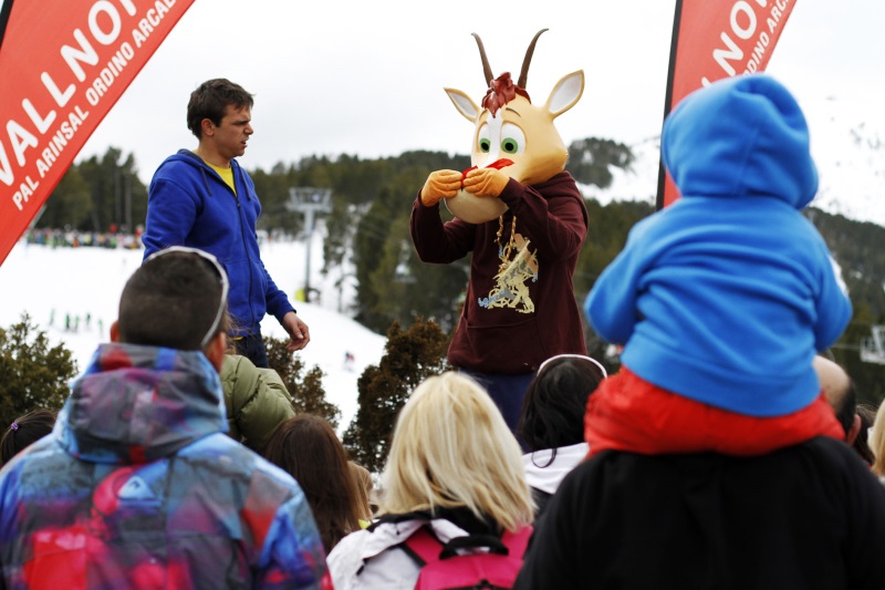 La Fiesta de la Nieve del Club Piolet vuelve a Vallnord Pal