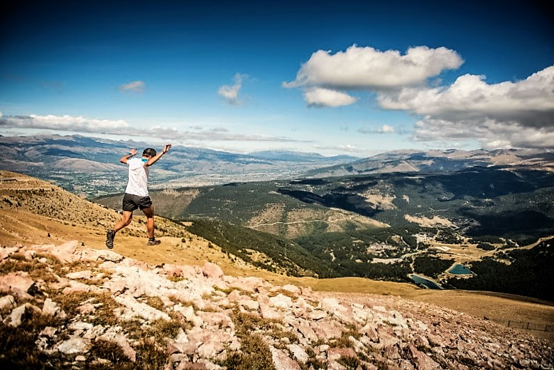 Llega el Fly Running, carreras de descenso vertical de montaña